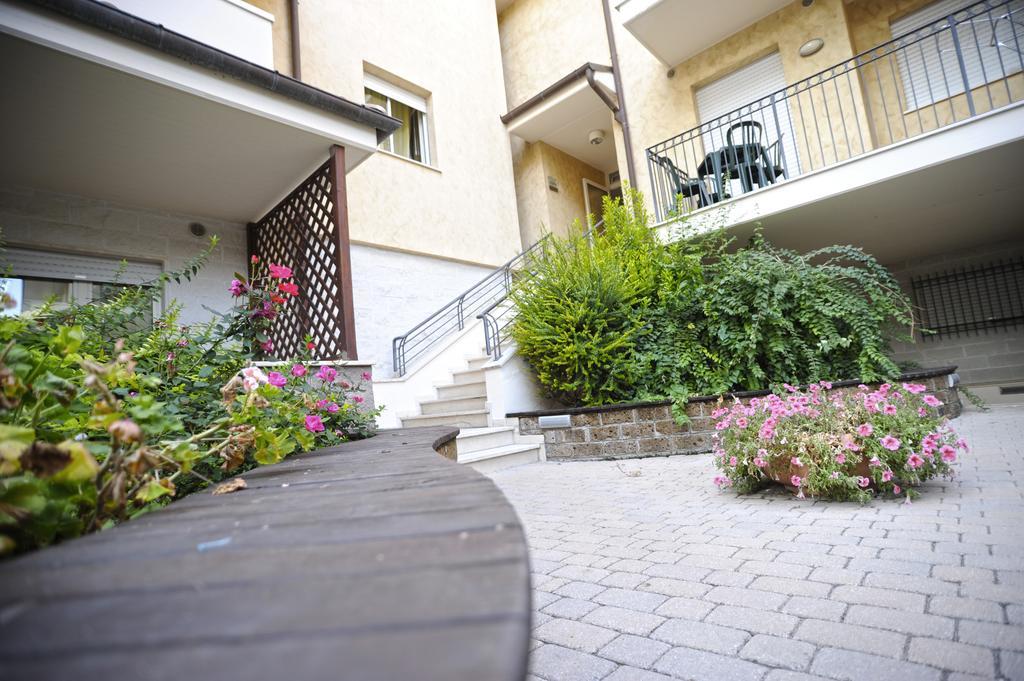 Residence Tortorella Торторето Экстерьер фото