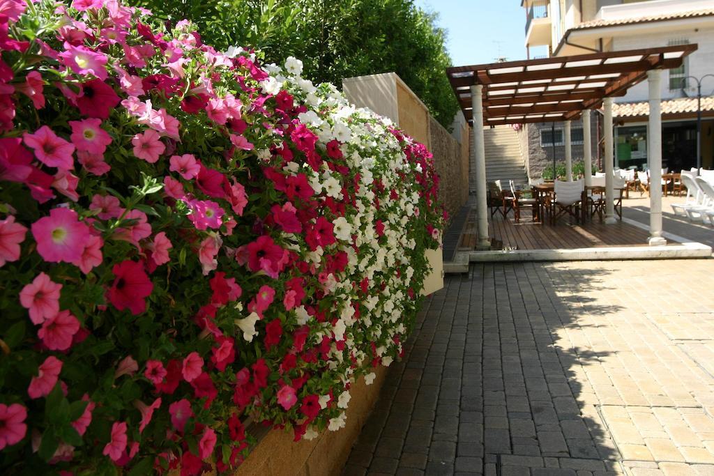 Residence Tortorella Торторето Экстерьер фото