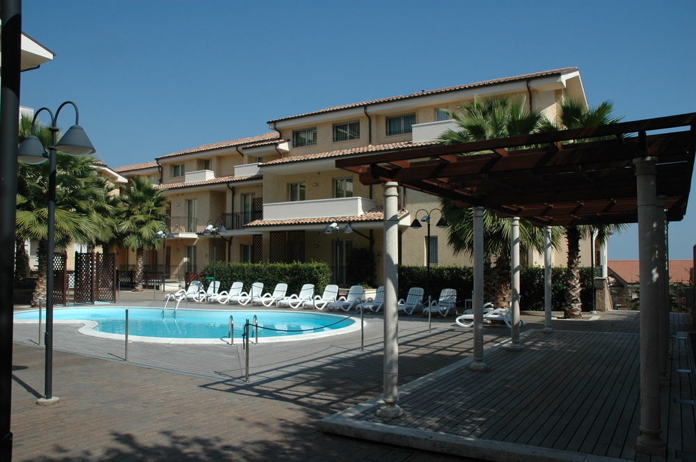 Residence Tortorella Торторето Экстерьер фото