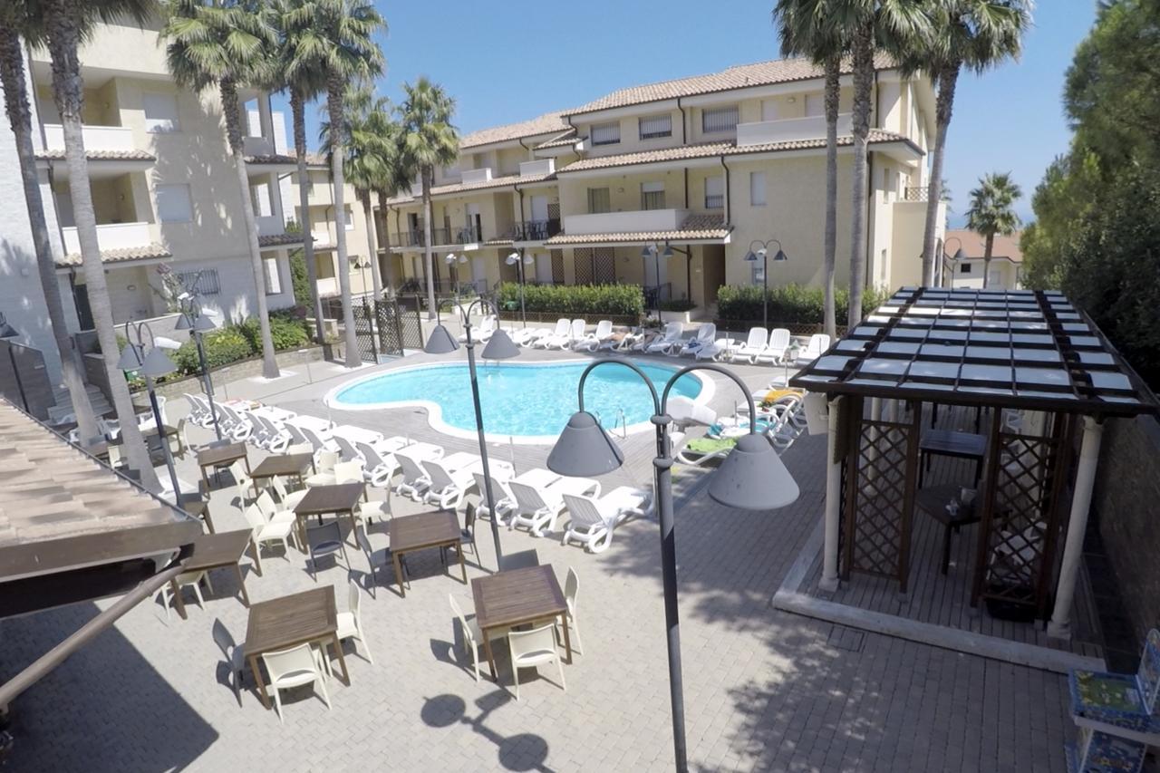 Residence Tortorella Торторето Экстерьер фото